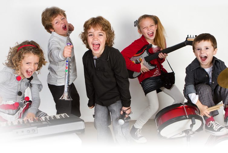 Musica per bambini: a 3/4 anni possono già divertirsi tanto!